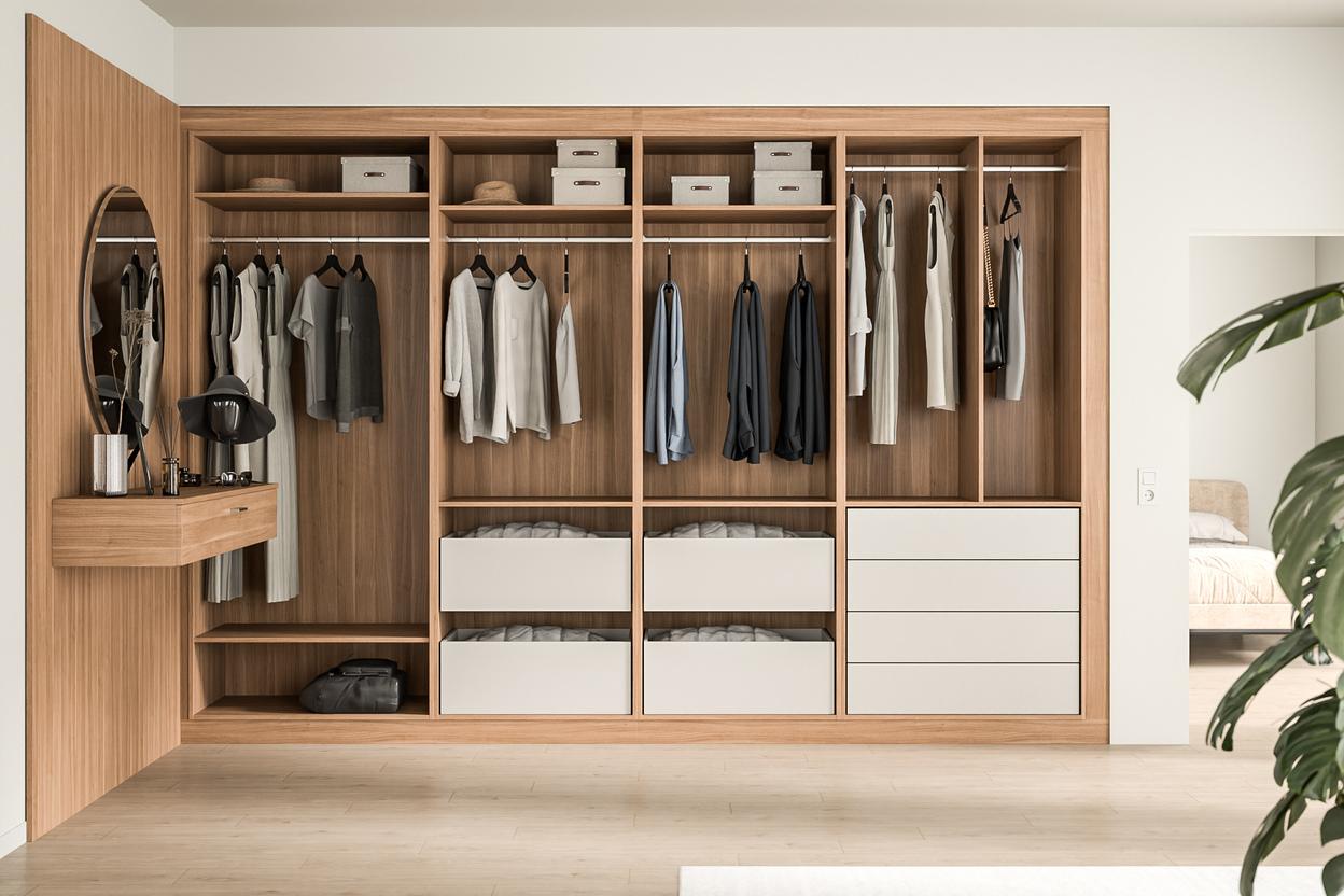 Stilvoller, individuell gefertigter Kleiderschrank mit integriertem Schminktisch Maßgeschneiderter Kleiderschrank aus Holz mit Spiegel und Schminktisch, weißen Schubladen und vielseitigen Aufbewahrungsfächern.