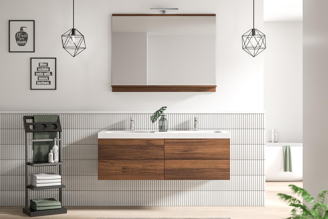 Elegantes Bad nach Maß mit dunklen Holzschubladen, minimalistischen schwarzen Pendelleuchten und klassischen Metrofliesen.