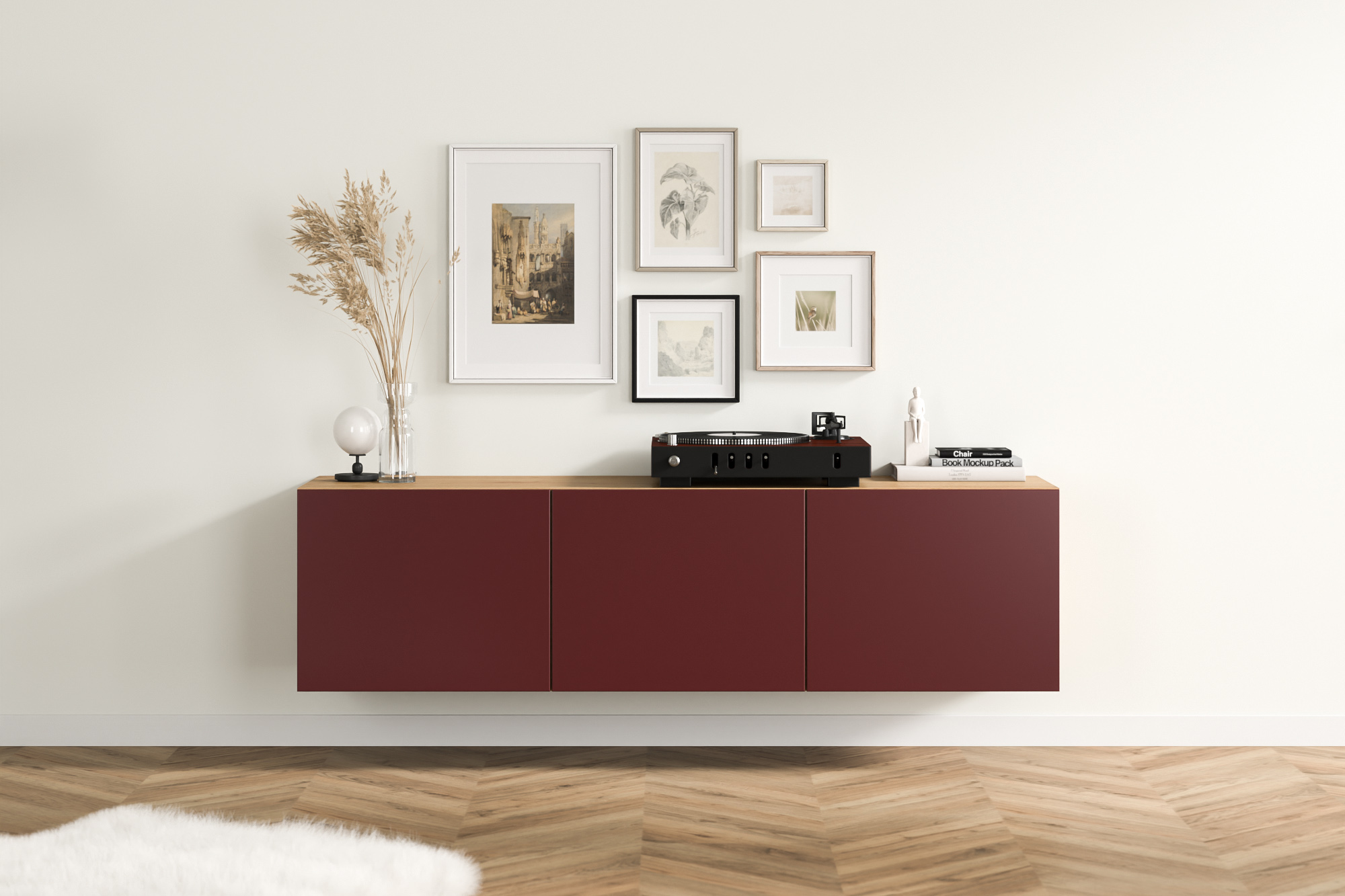 Elegantes, burgunderrotes Hängeboard nach Maß mit glatten Fronten und Holzakzenten, angebracht unter einer kunstvollen Bildergalerie im Wohnzimmer.